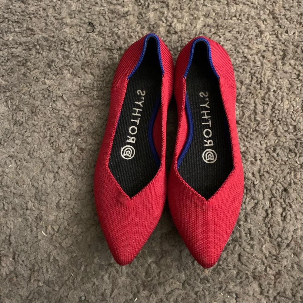 Rothy’s The pointed Cherry 5